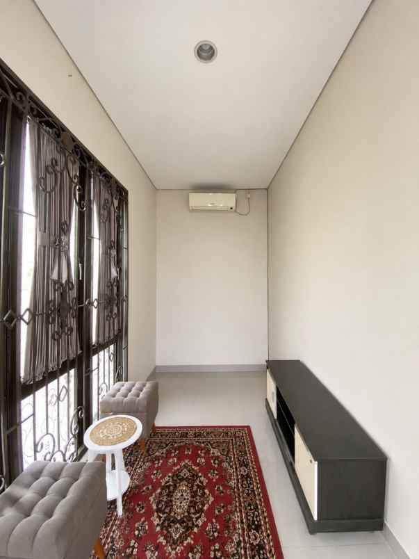 dijual rumah cluster asera one south