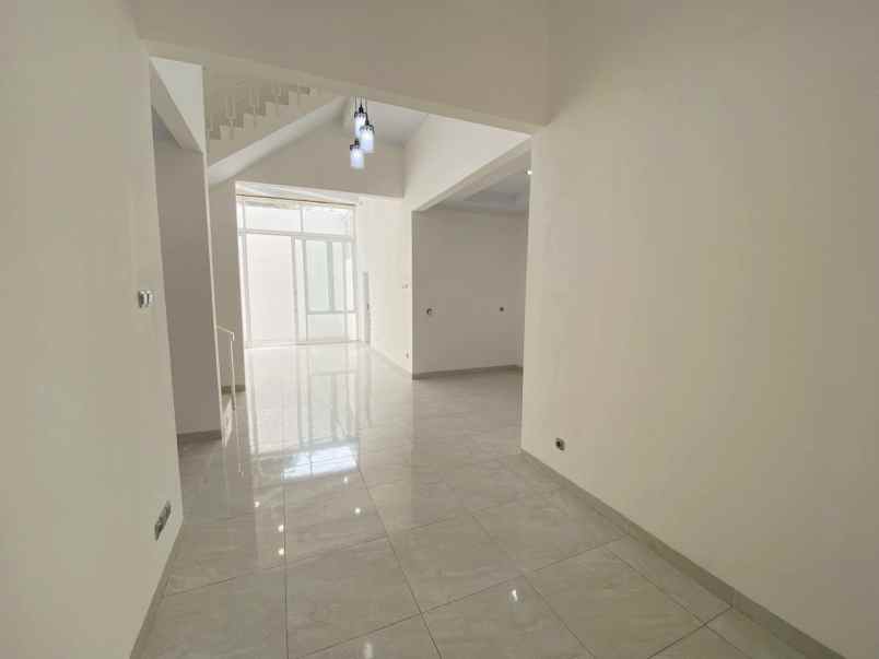 dijual rumah cluster garden terrace