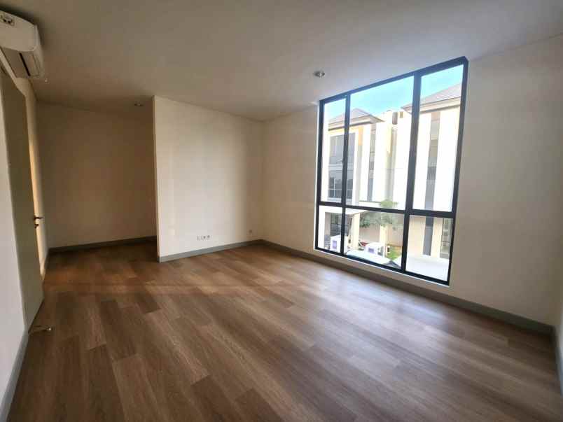 dijual rumah cluster sentarum asya jgc