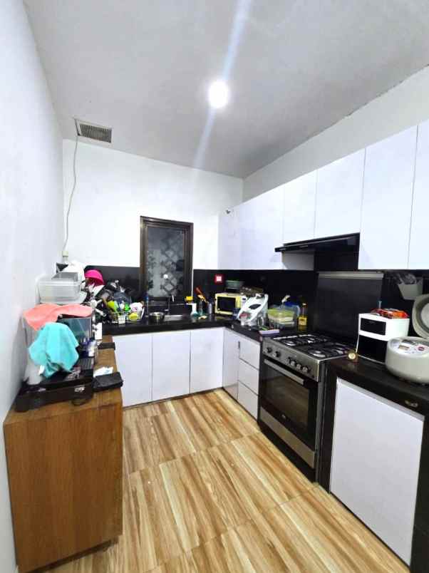 dijual rumah cluster shinano jgc