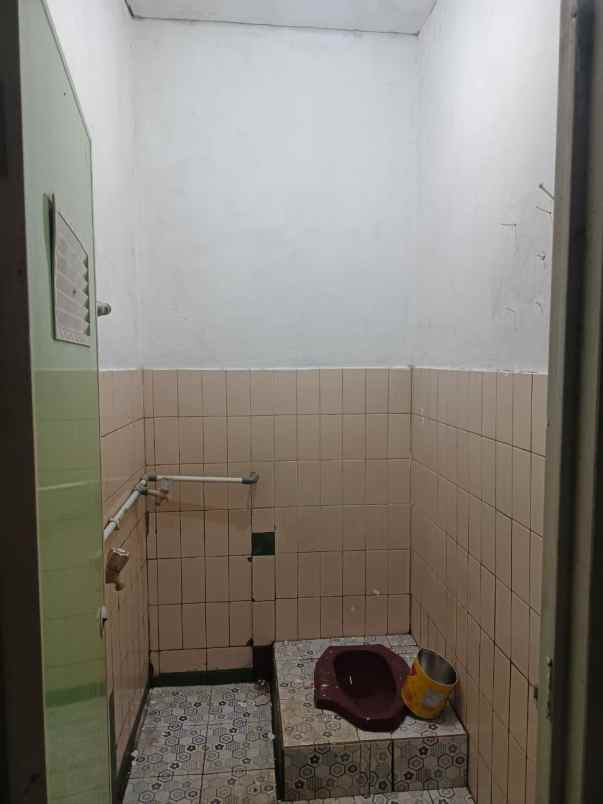 dijual rumah cocok untuk kost kostan di kota depok