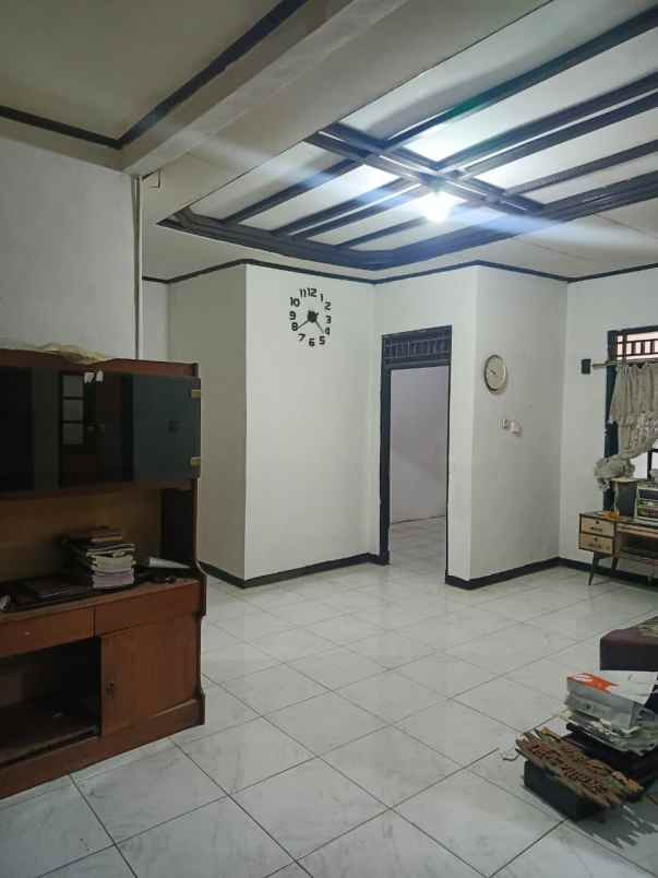 dijual rumah cocok untuk kost kostan di kota depok