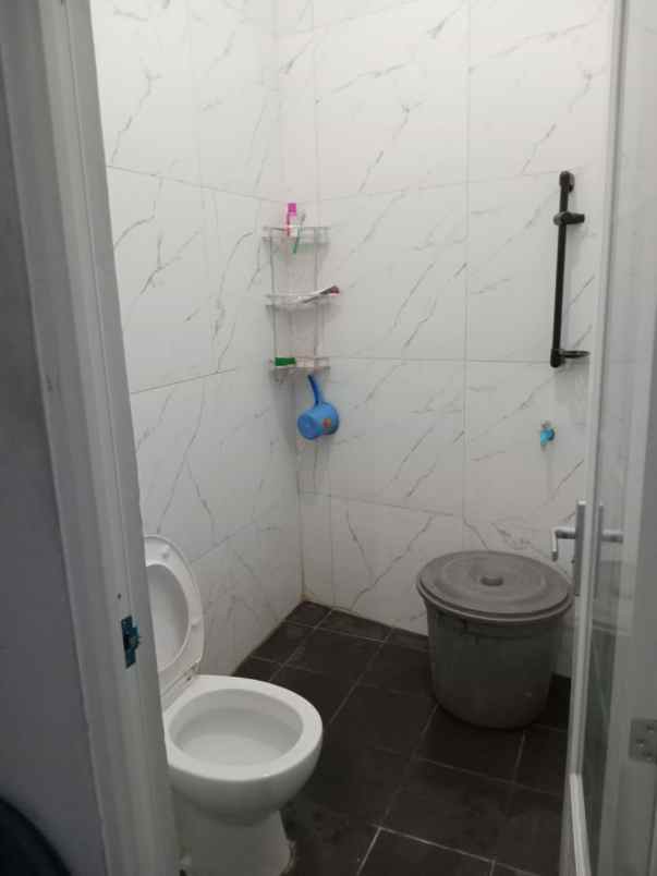 dijual rumah curug