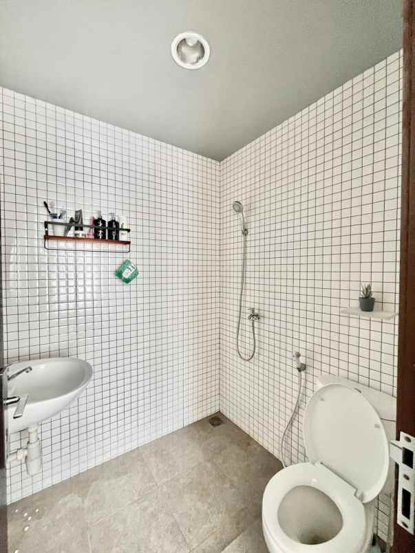 dijual rumah curug tangerang