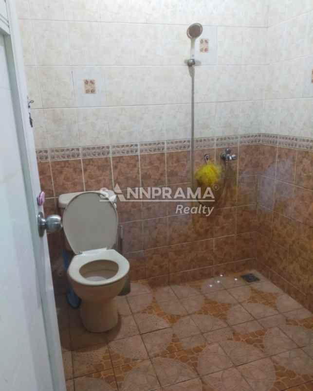 dijual rumah dekat tol limo kota depok