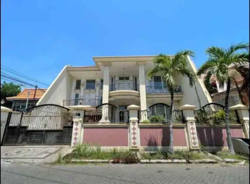 dijual rumah dharmahusada indah