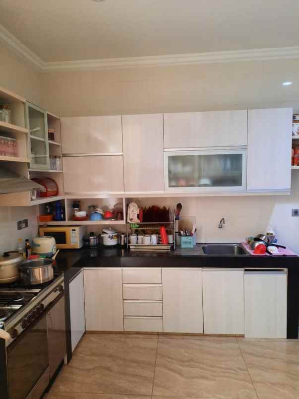 dijual rumah di agung permai sunter