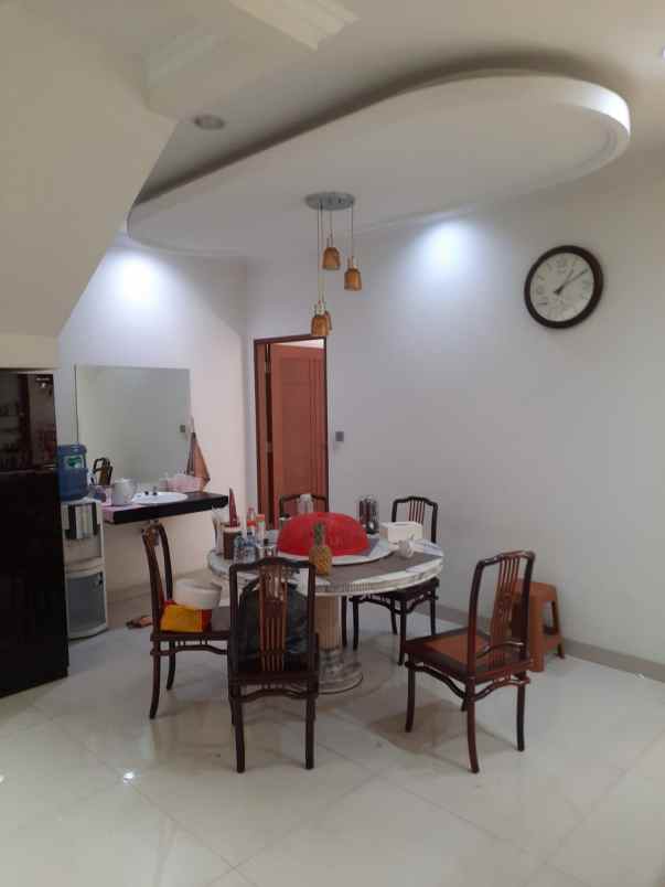 dijual rumah di agung permai sunter