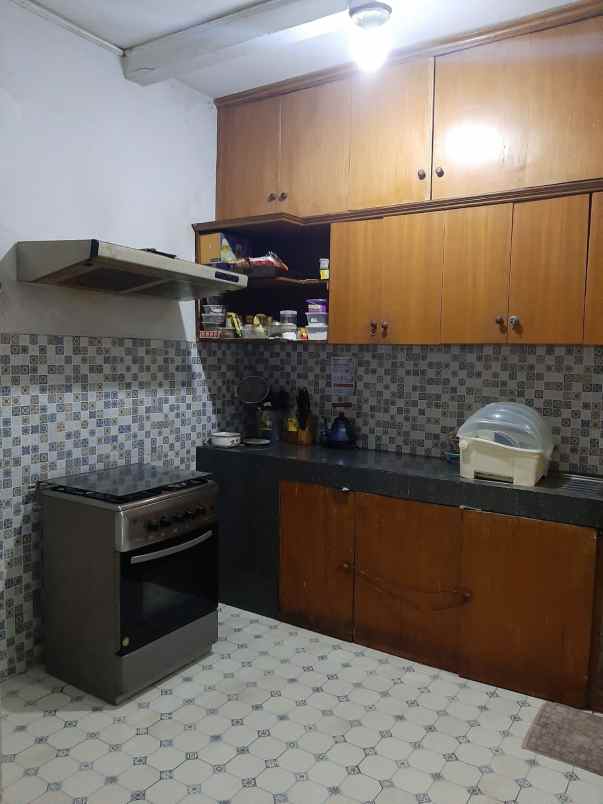 dijual rumah di baruk utara surabaya siap huni nyaman