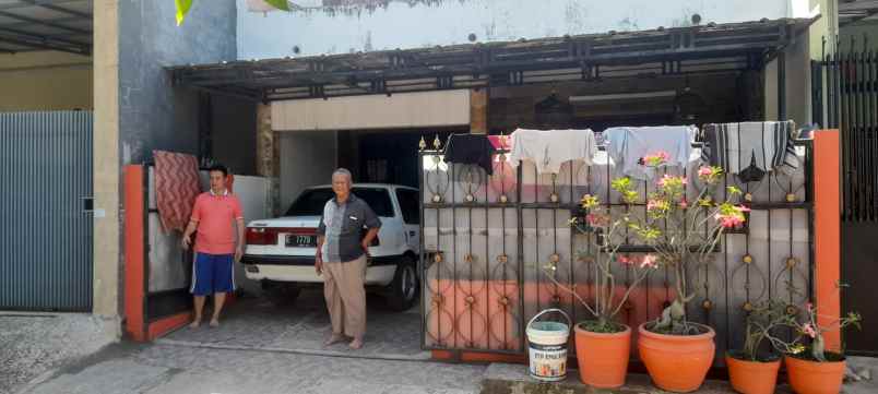 dijual rumah di gg tampomas perumnas cirebon