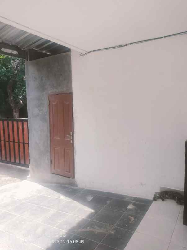 dijual rumah di jl kehakiman rt 5 5 sawangan bedahan