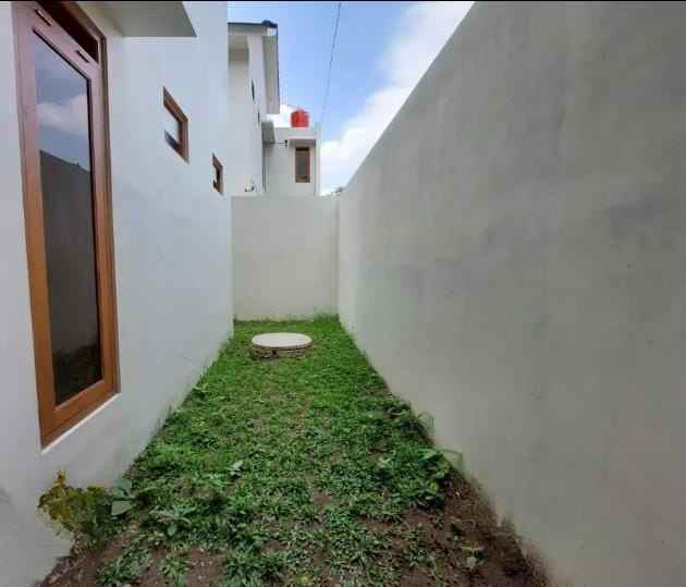 dijual rumah di sleman dekat dengan plaza ambarrukma