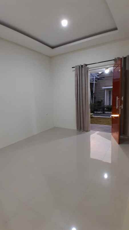 dijual rumah di the eagle hills mangunharjo semarang