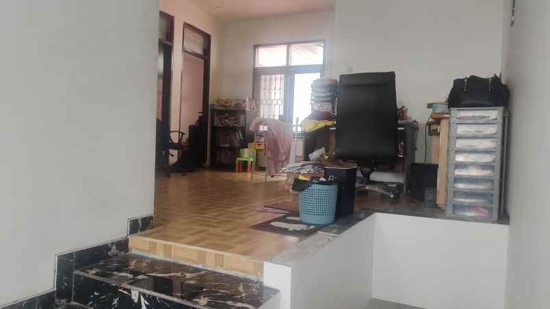 dijual rumah di villa kalijudan indah