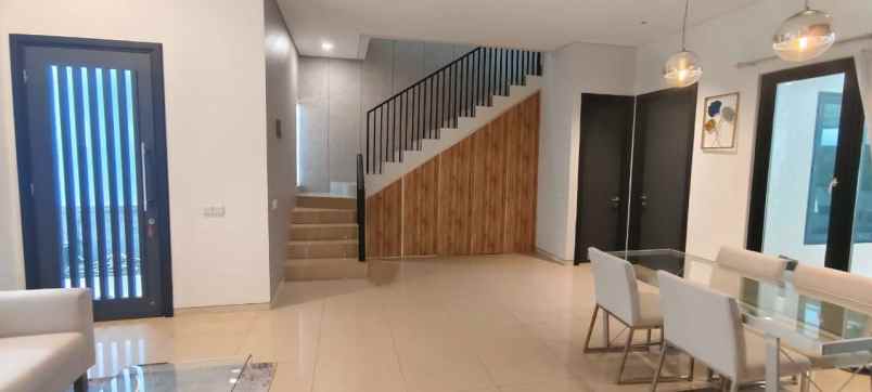 dijual rumah du louvre wisata bukit mas 2