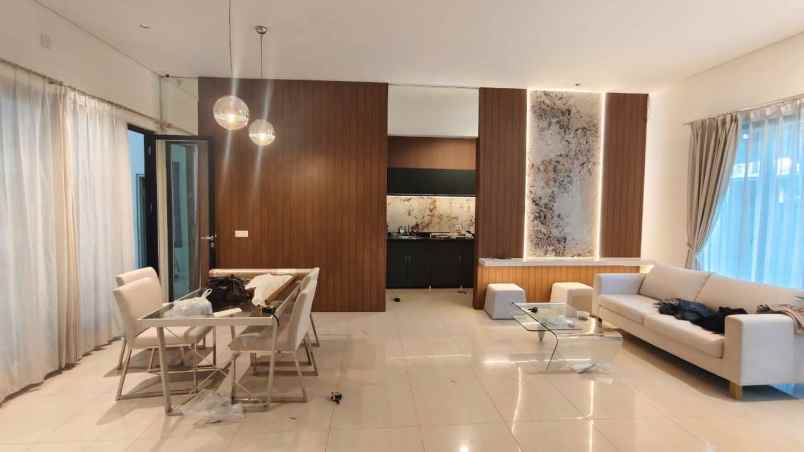 dijual rumah du louvre wisata bukit mas 2