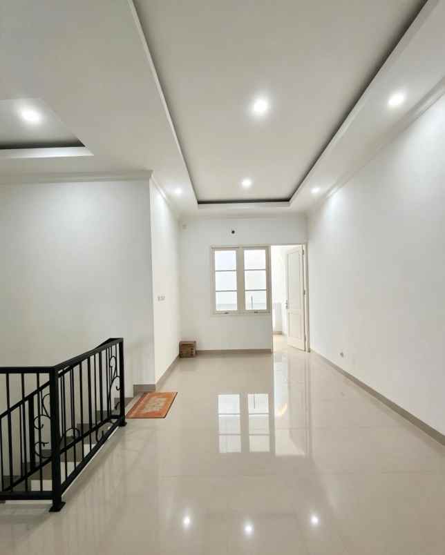 dijual rumah duren sawit