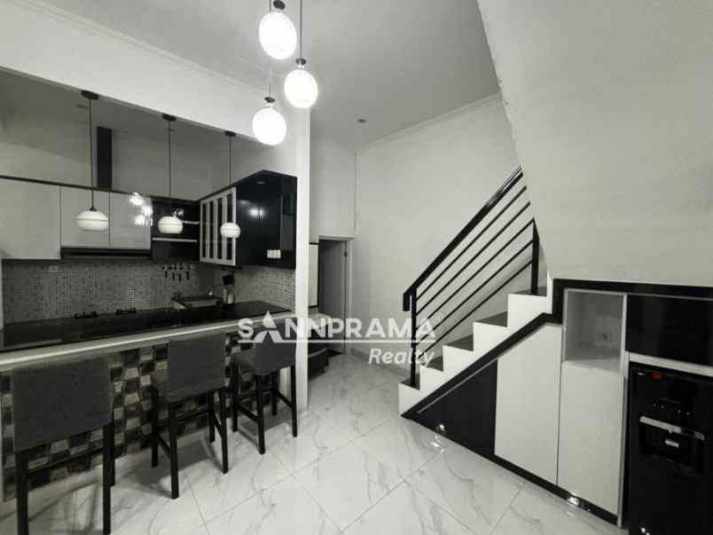 dijual rumah furnished dekat masjid kubah mas depok