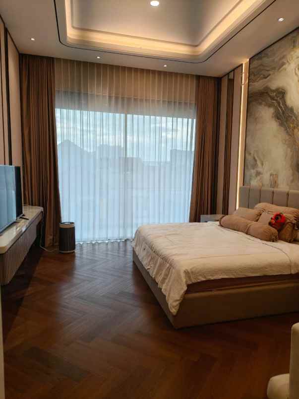 dijual rumah galaxy bumi permai