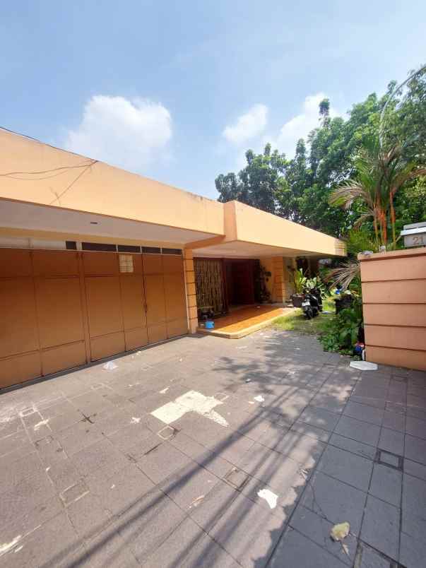 dijual rumah gandaria utara
