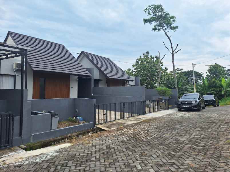 dijual rumah gondoriyo ngaliyan semarang