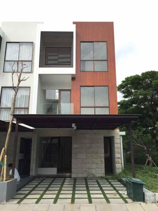 dijual rumah graha natura