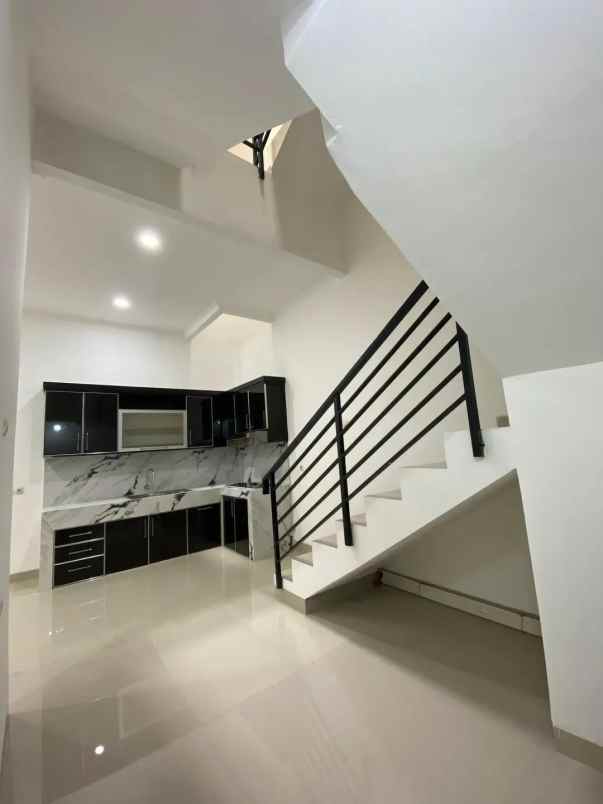dijual rumah graha sunter pratama