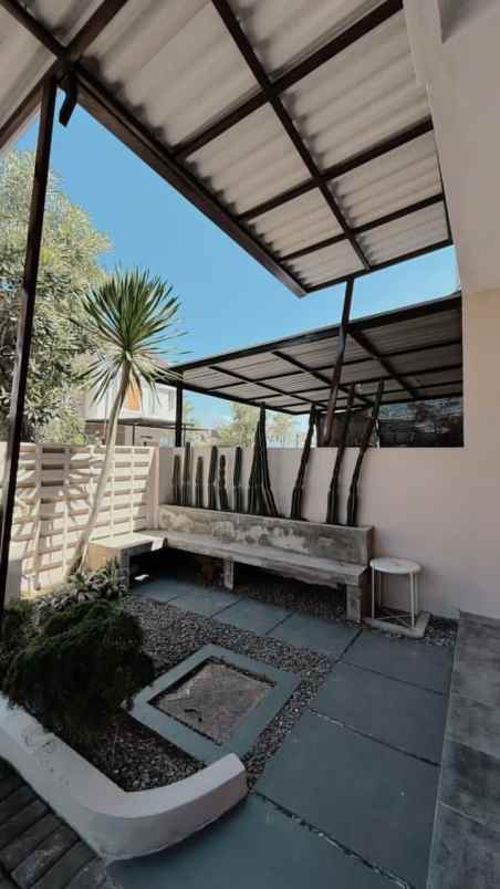 dijual rumah grand alexandria puri