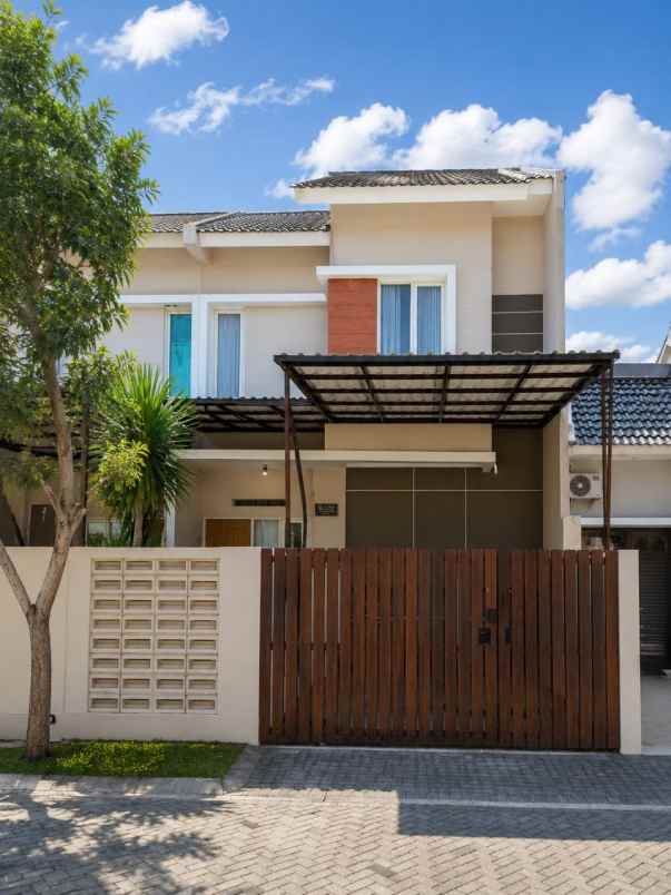 dijual rumah grand alexandria puri