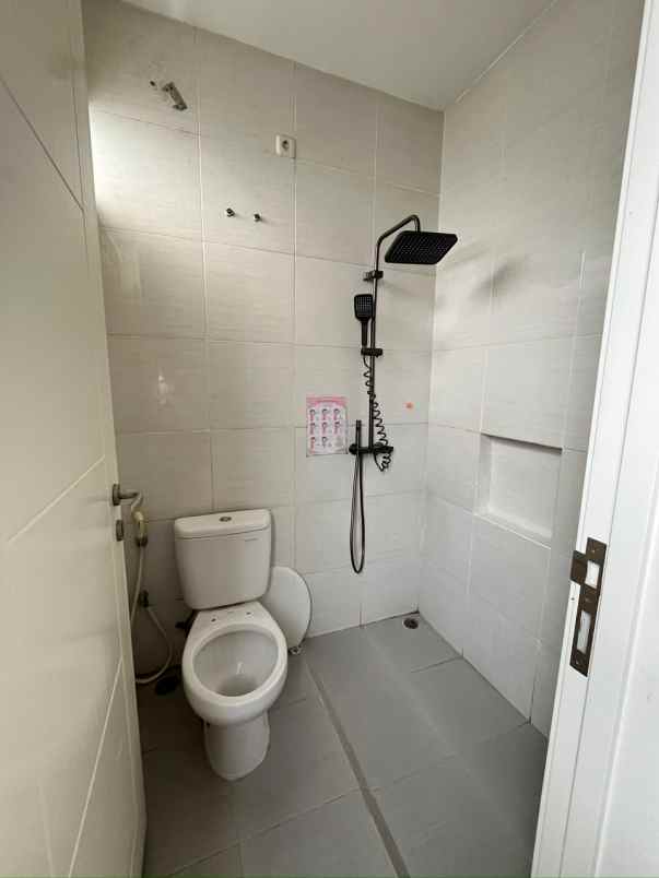 dijual rumah grand harvest