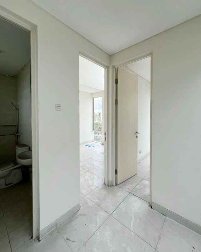 dijual rumah grand pakuwon adelaide