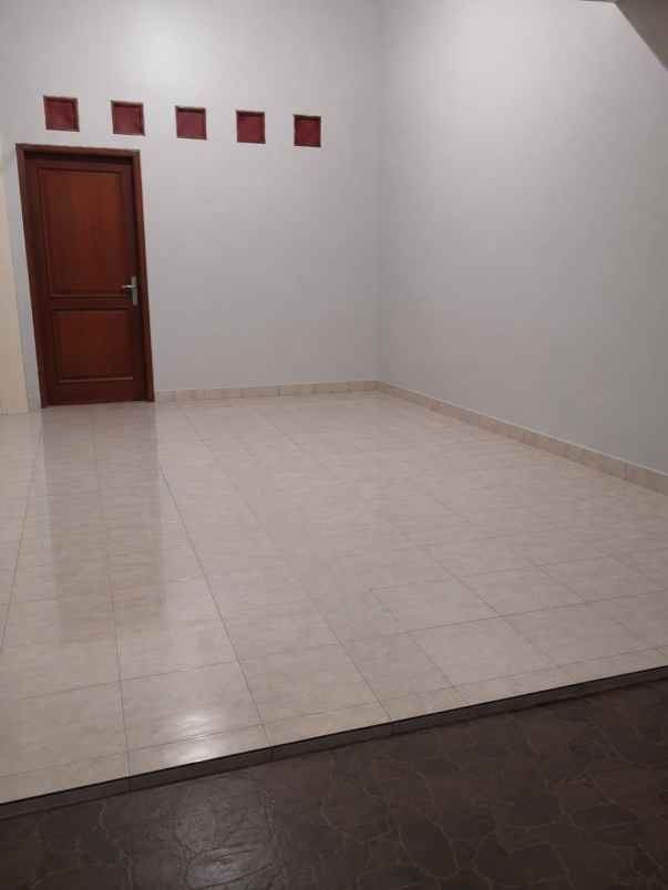 dijual rumah harapan baru 1 bekasi