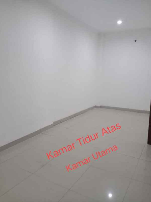 dijual rumah harapan indah 2 cluster aralia
