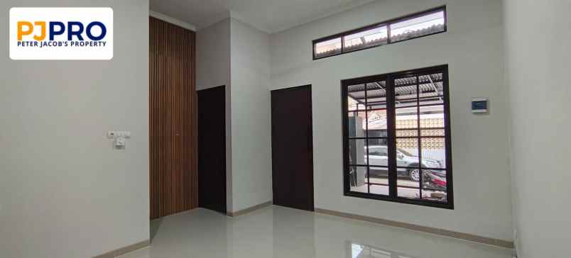 dijual rumah harapan indah