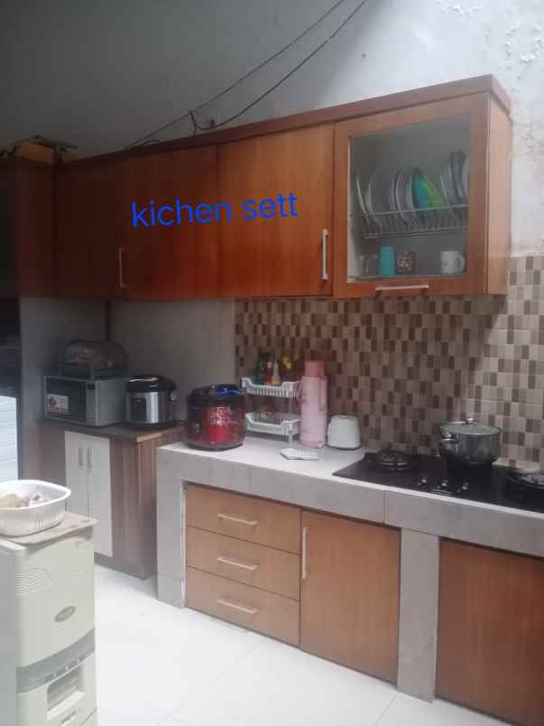 dijual rumah harapan indah cluster aralia