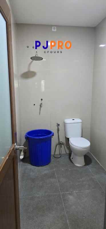 dijual rumah harapan indah cluster aralia