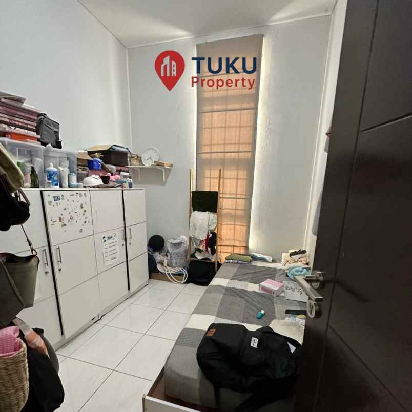 dijual rumah hook full furnished di cendana residence