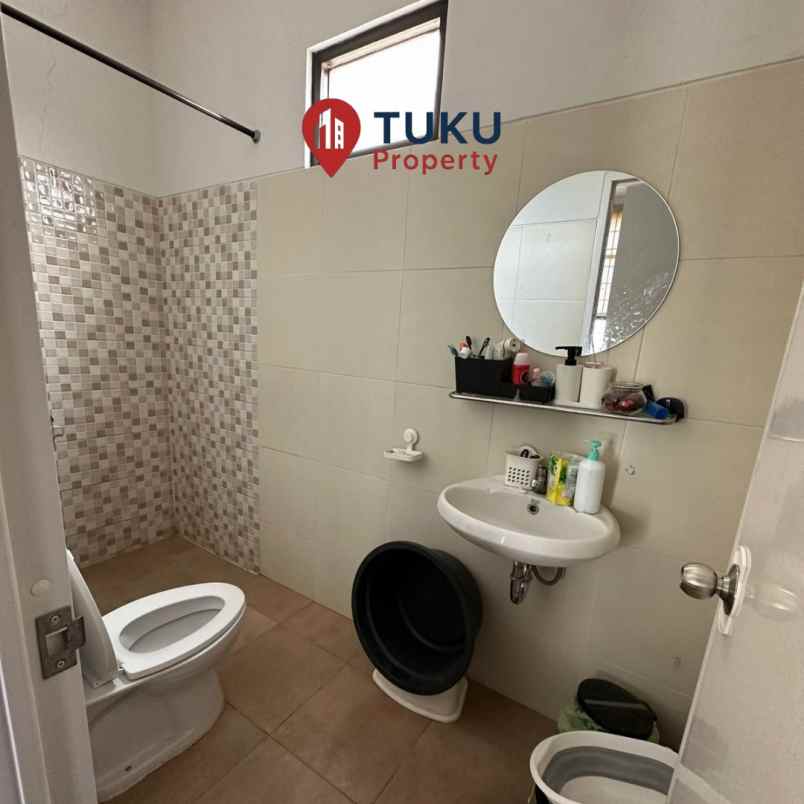dijual rumah hook full furnished di cendana residence