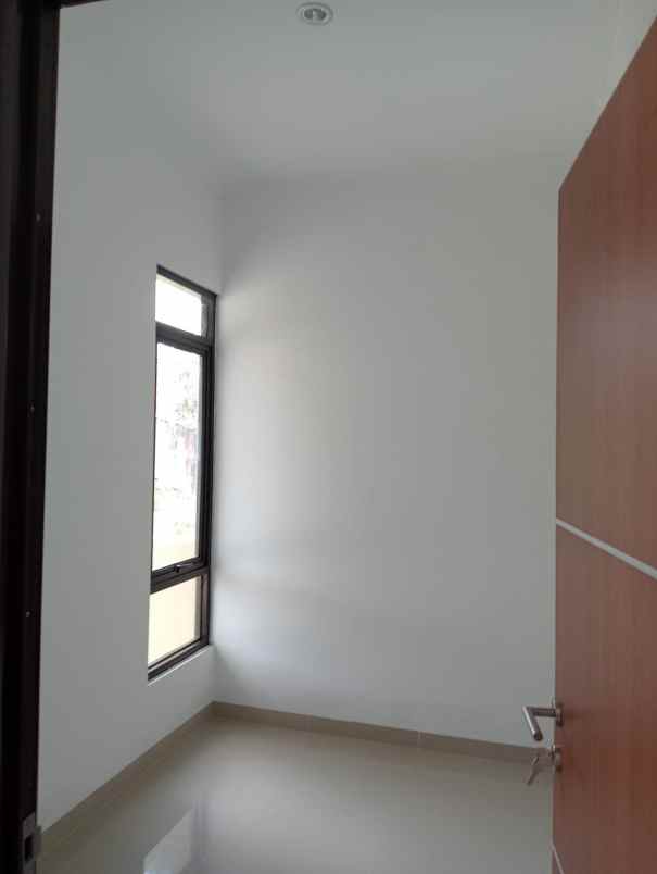 dijual rumah indent lokasi strategis