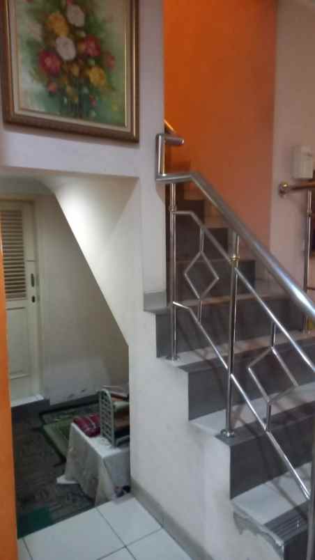dijual rumah istana regency 1 blok d3 nomor 3