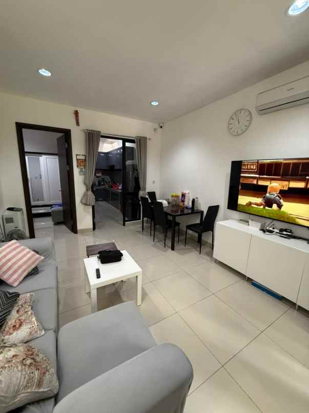 dijual rumah jakarta garden city