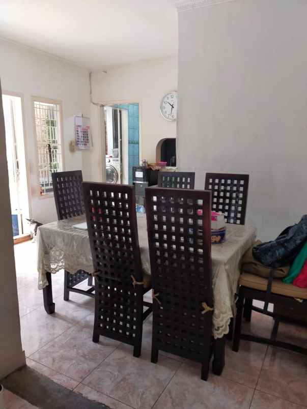 dijual rumah jalan belimbing