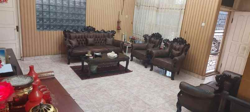 dijual rumah jalan belimbing