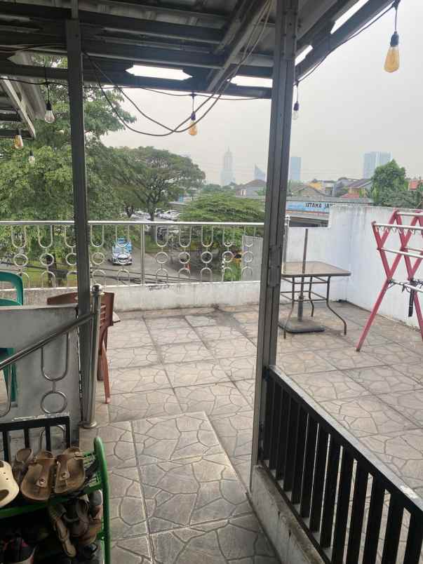 dijual rumah jalan betet raya komplek