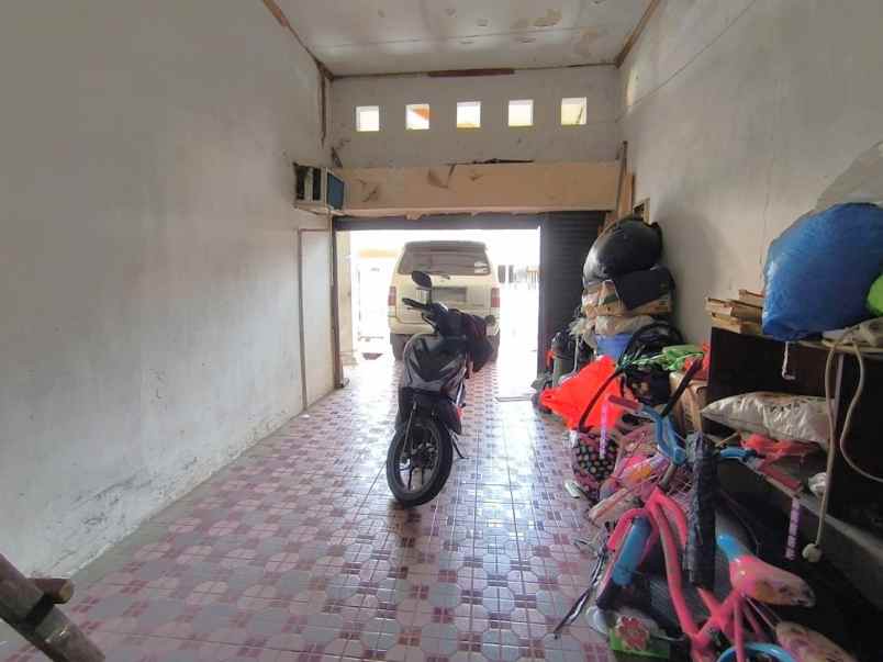 dijual rumah jalan cempaka putih timur
