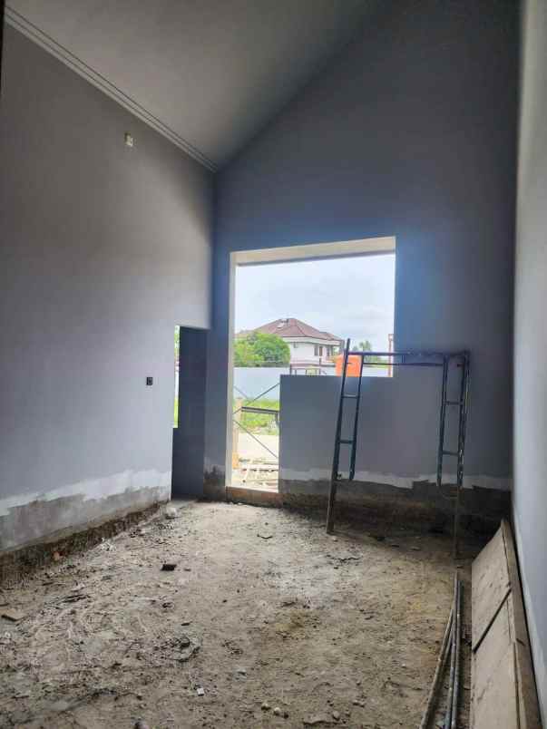 dijual rumah jalan jendral sudirman