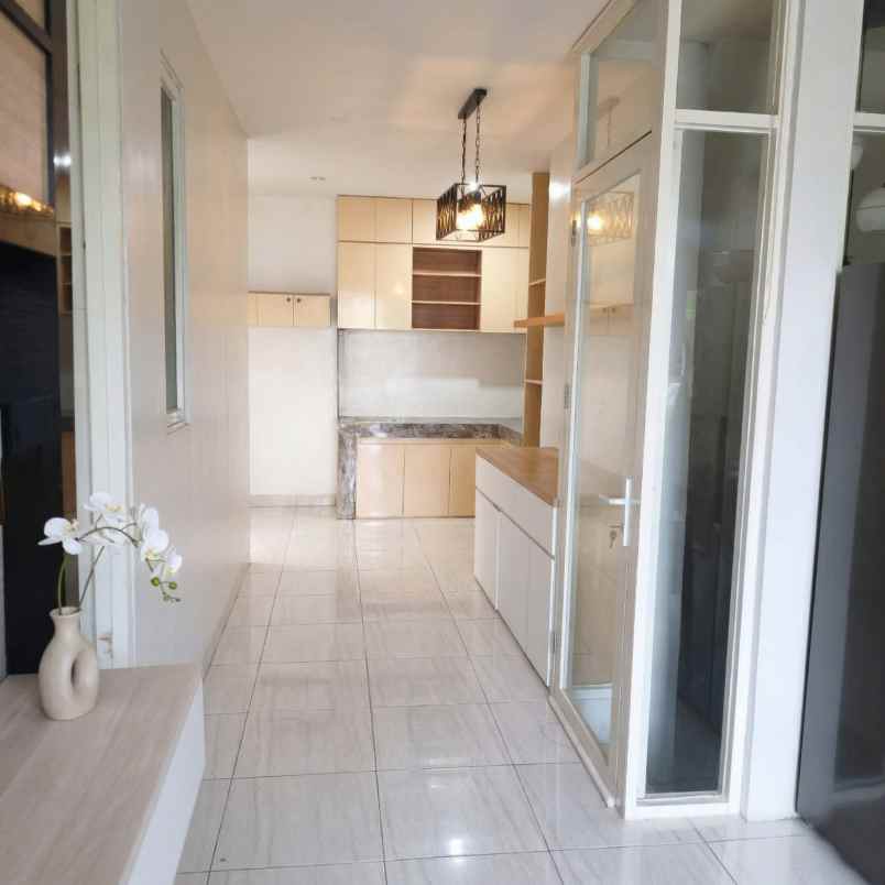 dijual rumah jalan northwest park citraland