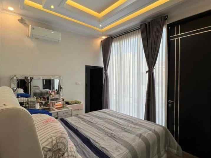 dijual rumah jalan raya kahfi jagakarsa