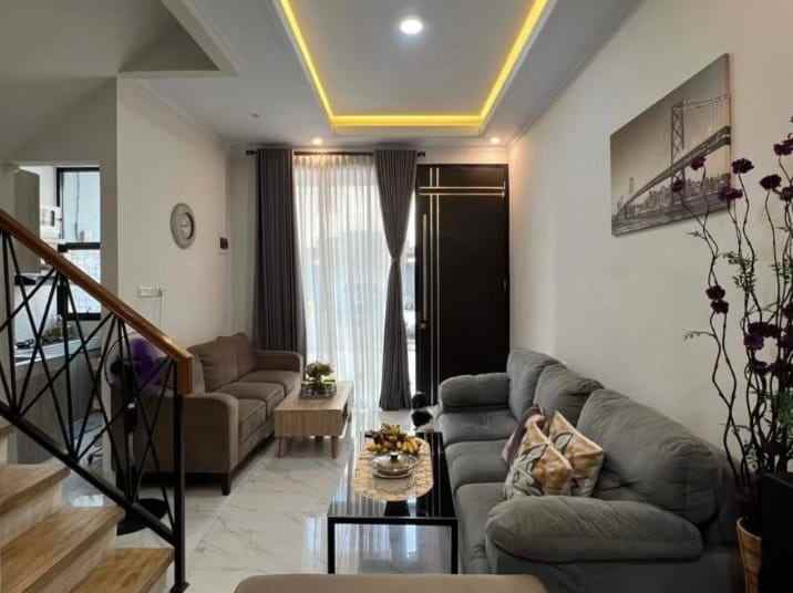 dijual rumah jalan raya kahfi jagakarsa