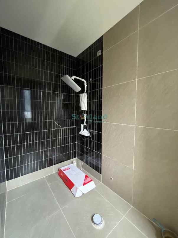 dijual rumah jalan raya rempoa